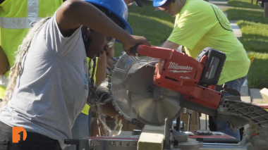 one detroit high schoolers learn carpentry